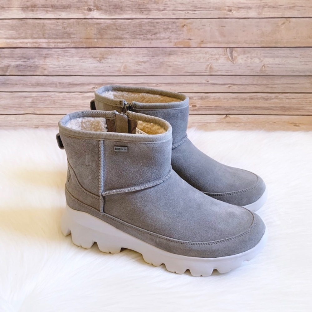 UGG Seal Palomar Waterproof Sneaker Boot